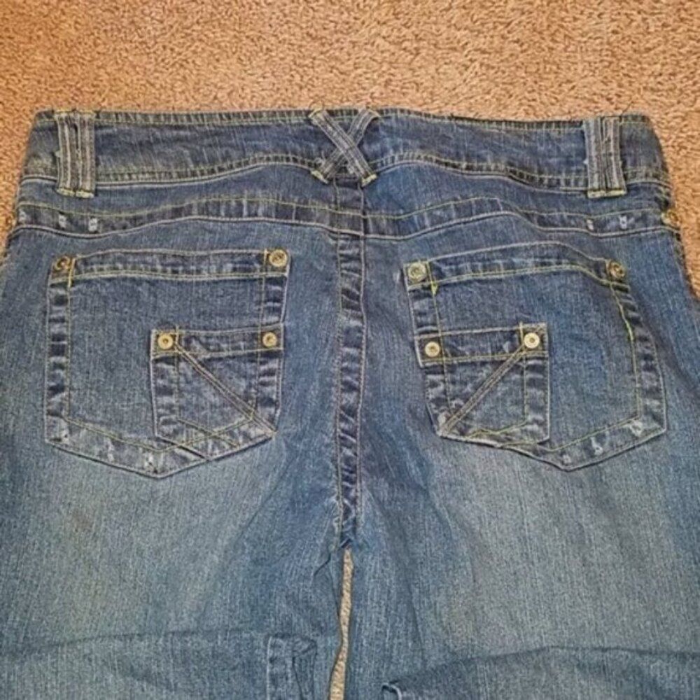 Vezucci Jeans Capris Cropped Pants Denim Woman's Size 10 WOMAN'S - Picture 4 of 10